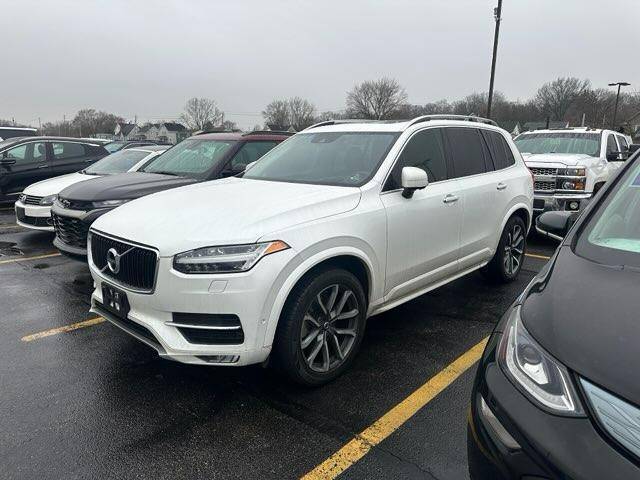 2019 Volvo XC90 Momentum AWD photo