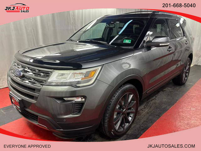 2018 Ford Explorer XLT 4WD photo