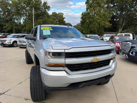 2018 Chevrolet Silverado 1500 Custom 4WD photo