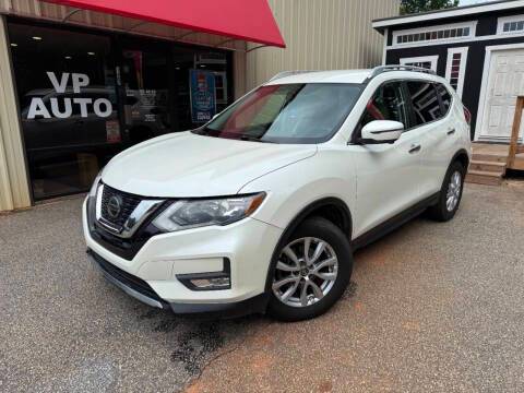 2018 Nissan Rogue SV FWD photo