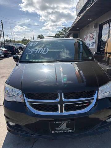 2017 Dodge Grand Caravan SXT FWD photo