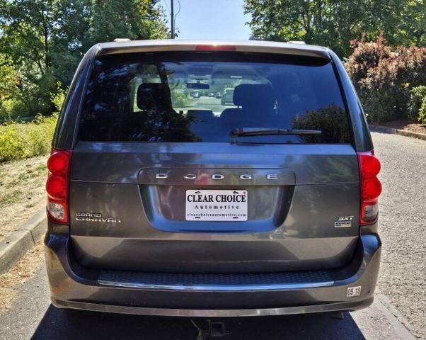 2016 Dodge Grand Caravan SXT FWD photo