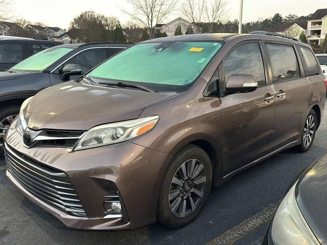 2018 Toyota Sienna Limited Premium FWD photo