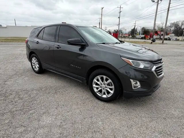 2019 Chevrolet Equinox LS FWD photo