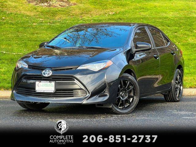 2019 Toyota Corolla LE FWD photo