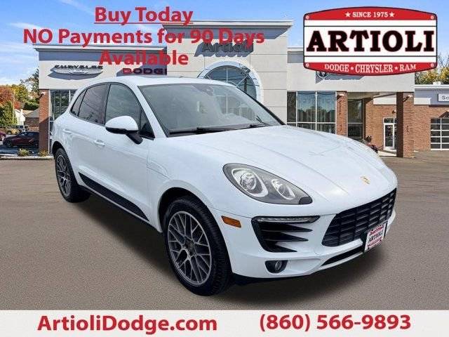 2018 Porsche Macan Sport Edition AWD photo