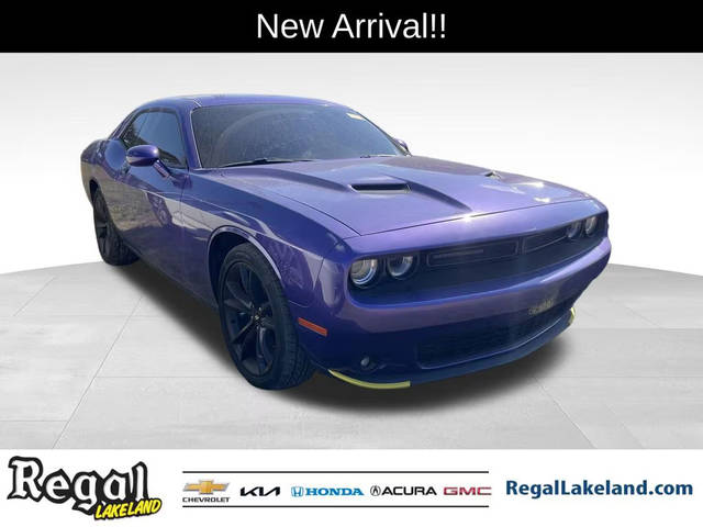 2018 Dodge Challenger SXT RWD photo