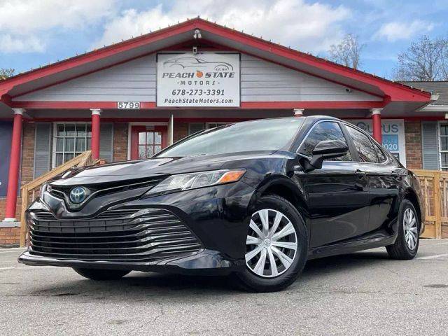 2018 Toyota Camry Hybrid LE FWD photo