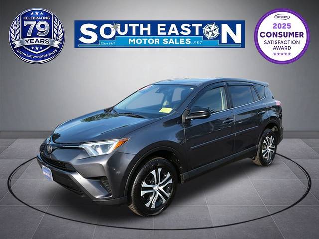 2018 Toyota RAV4 LE AWD photo