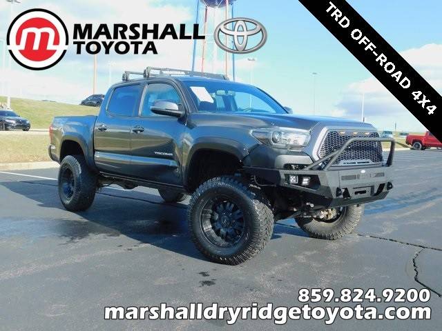 2016 Toyota Tacoma TRD Off Road 4WD photo