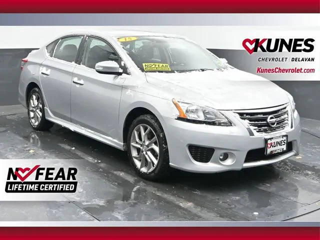 2015 Nissan Sentra SR FWD photo