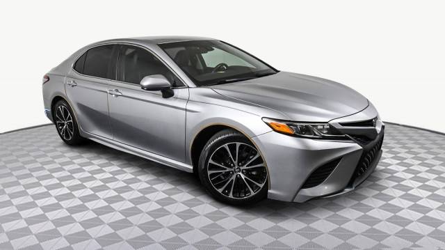 2018 Toyota Camry SE FWD photo