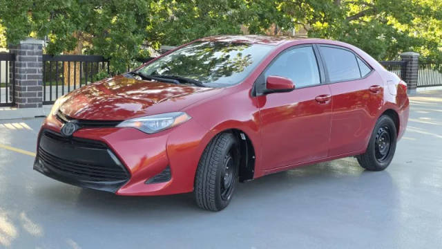 2018 Toyota Corolla LE FWD photo