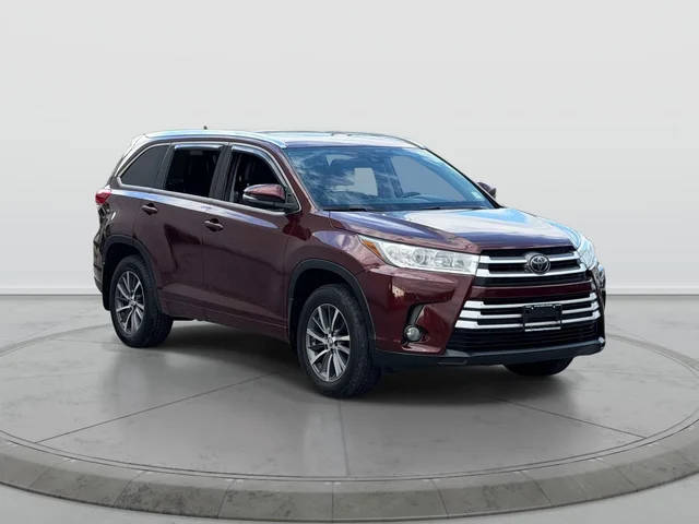 2018 Toyota Highlander XLE AWD photo