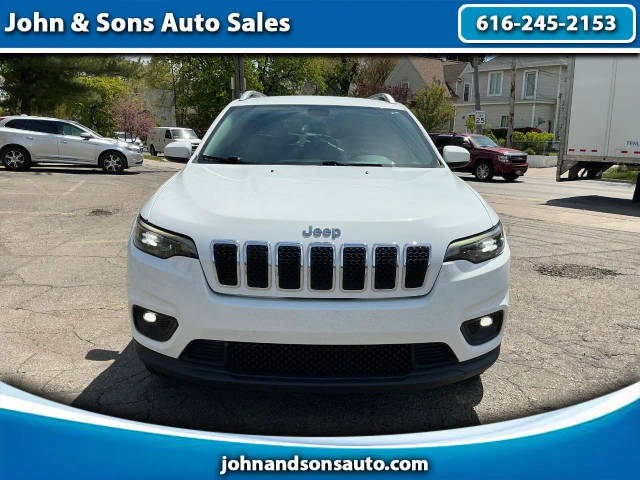 2019 Jeep Cherokee Latitude Plus 4WD photo
