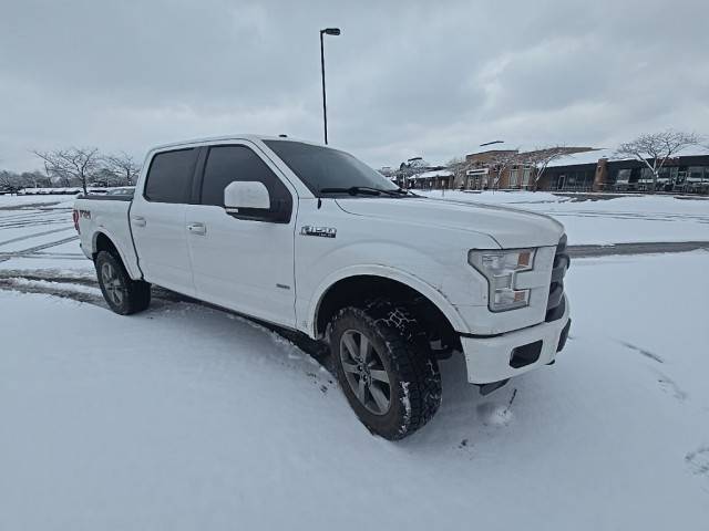 2017 Ford F-150 Lariat 4WD photo