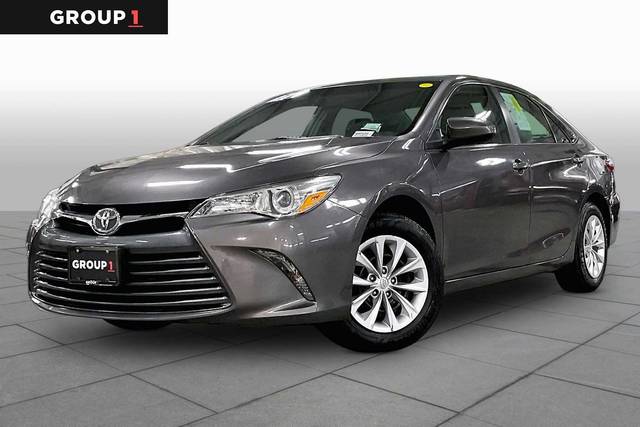 2017 Toyota Camry LE FWD photo