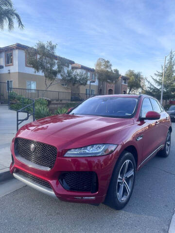 2018 Jaguar F-Pace 25t R-Sport AWD photo