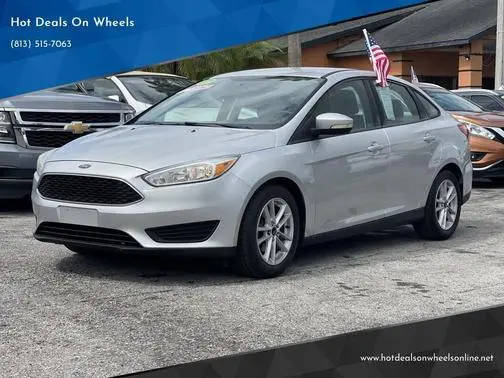 2017 Ford Focus SE FWD photo