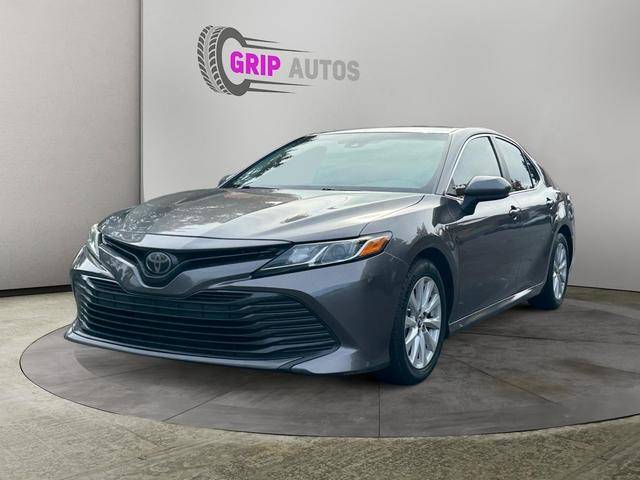 2018 Toyota Camry LE FWD photo