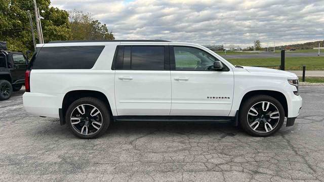 2019 Chevrolet Suburban Premier 4WD photo