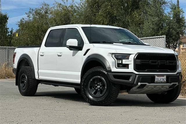 2018 Ford F-150 Raptor 4WD photo