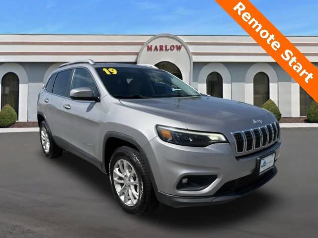 2019 Jeep Cherokee Latitude 4WD photo