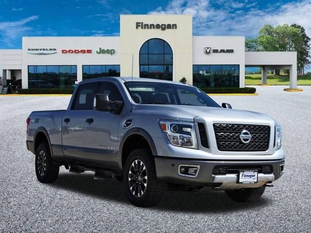 2018 Nissan Titan XD PRO-4X 4WD photo