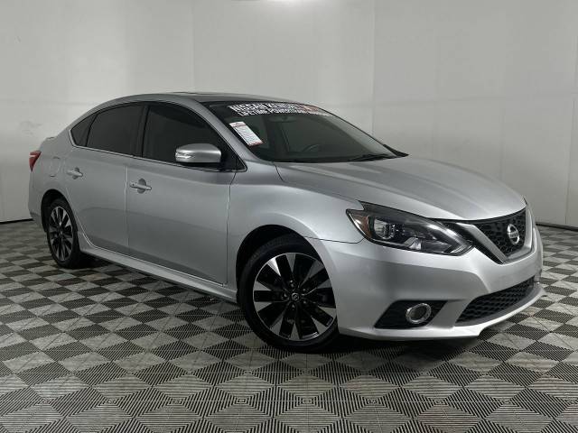 2018 Nissan Sentra SR Turbo FWD photo