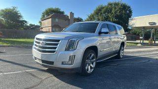 2018 Cadillac Escalade ESV Luxury 4WD photo