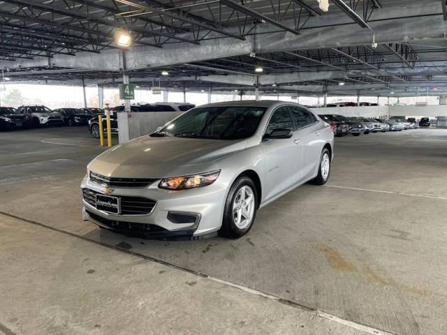 2018 Chevrolet Malibu LS FWD photo