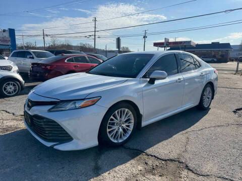 2018 Toyota Camry XLE FWD photo
