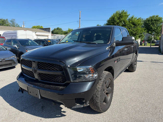 2018 Ram 1500 Express 4WD photo