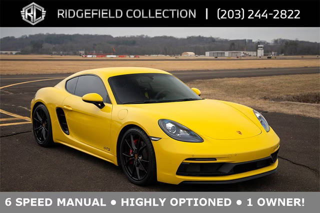 2018 Porsche Cayman GTS RWD photo