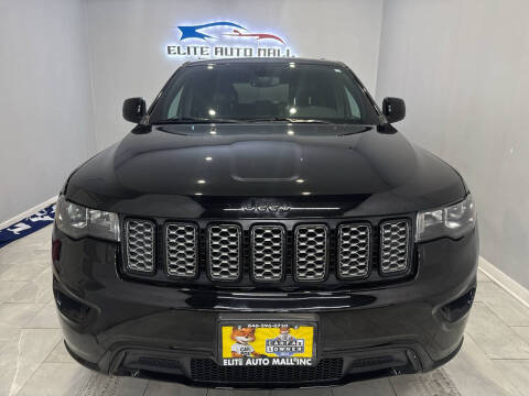 2018 Jeep Grand Cherokee Altitude 4WD photo