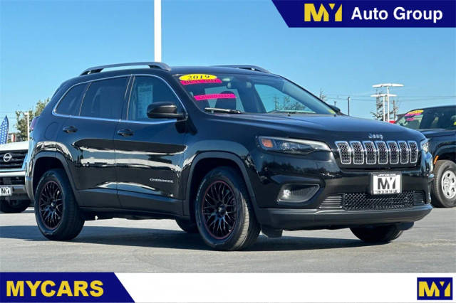 2019 Jeep Cherokee Latitude FWD photo