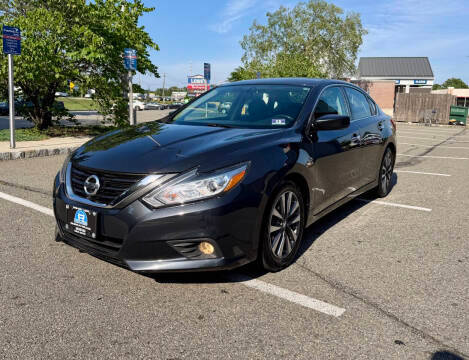2017 Nissan Altima 2.5 SV FWD photo