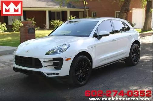 2016 Porsche Macan Turbo AWD photo