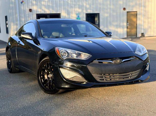 2015 Hyundai Genesis 3.8L Base RWD photo