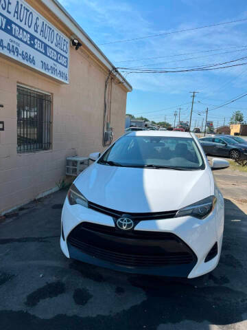 2017 Toyota Corolla LE FWD photo