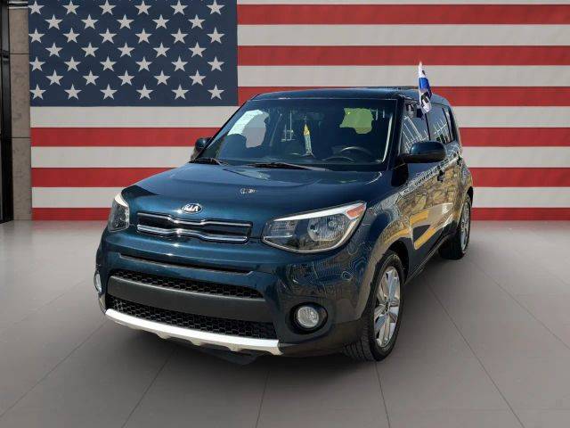 2017 Kia Soul + FWD photo