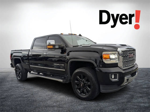 2019 GMC Sierra 2500HD Denali 4WD photo