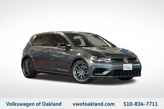 2018 Volkswagen Golf R AWD photo