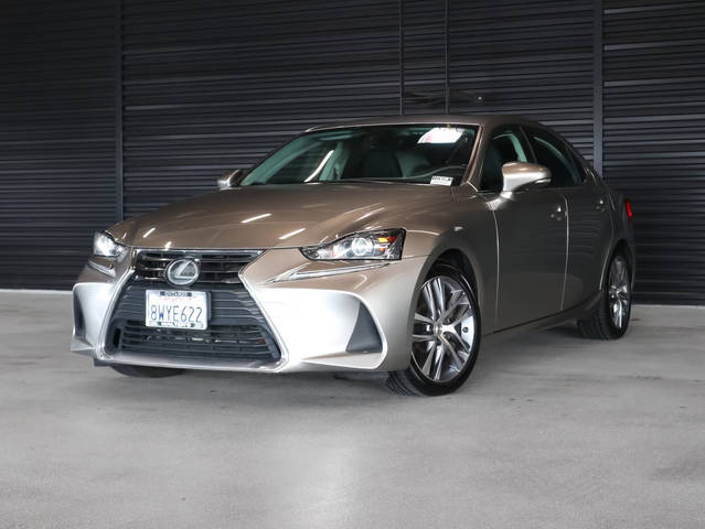2018 Lexus IS IS 300 RWD photo