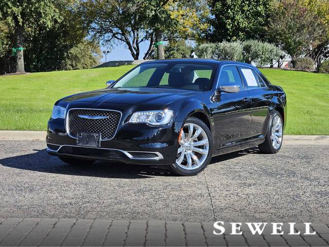 2018 Chrysler 300 Touring RWD photo