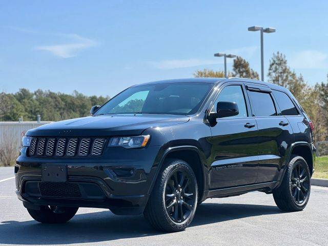 2018 Jeep Grand Cherokee Altitude 4WD photo