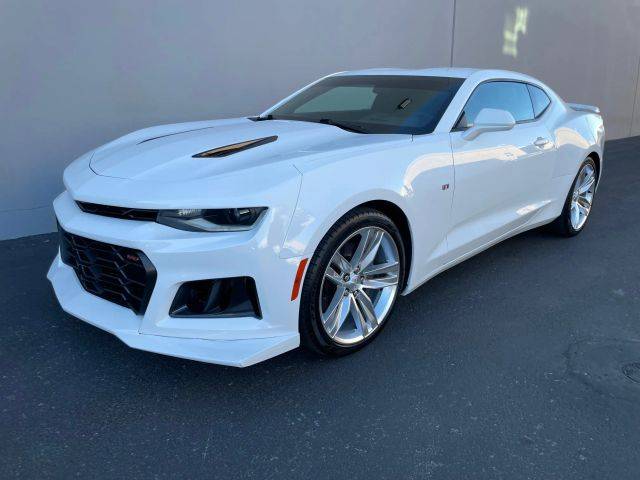 2018 Chevrolet Camaro 1SS RWD photo