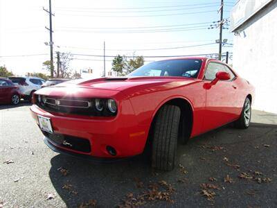 2015 Dodge Challenger SXT RWD photo