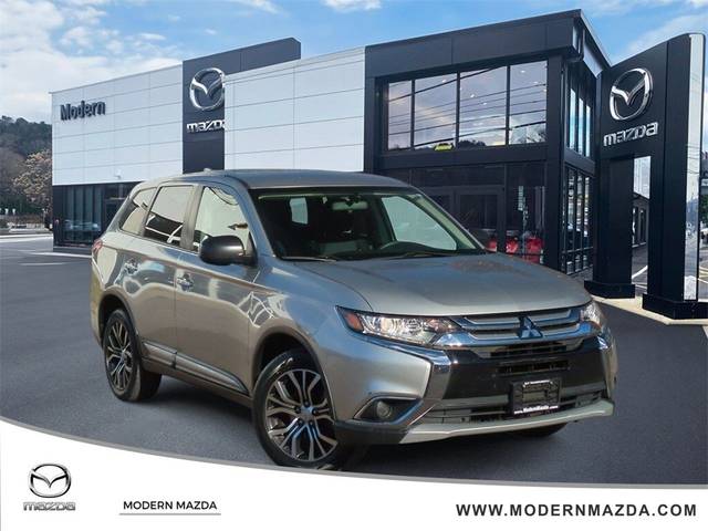 2018 Mitsubishi Outlander ES 4WD photo