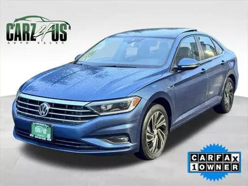 2019 Volkswagen Jetta SEL Premium FWD photo